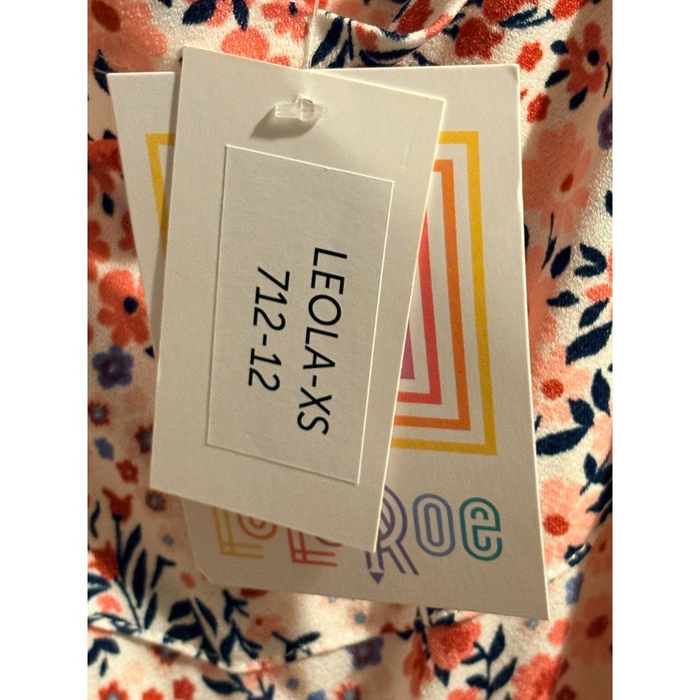 LuLaRoe Sleeveless, Floral Jumpsuit, with Pockets, Adj Straps, Sz XS - Picture 4 of 8